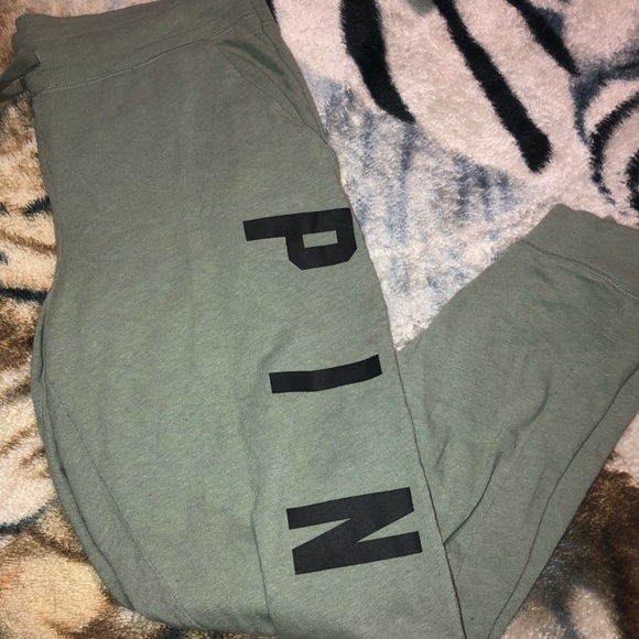 PINK Victoria's Secret Pants - 💚EUC VS Pink Lounge pants